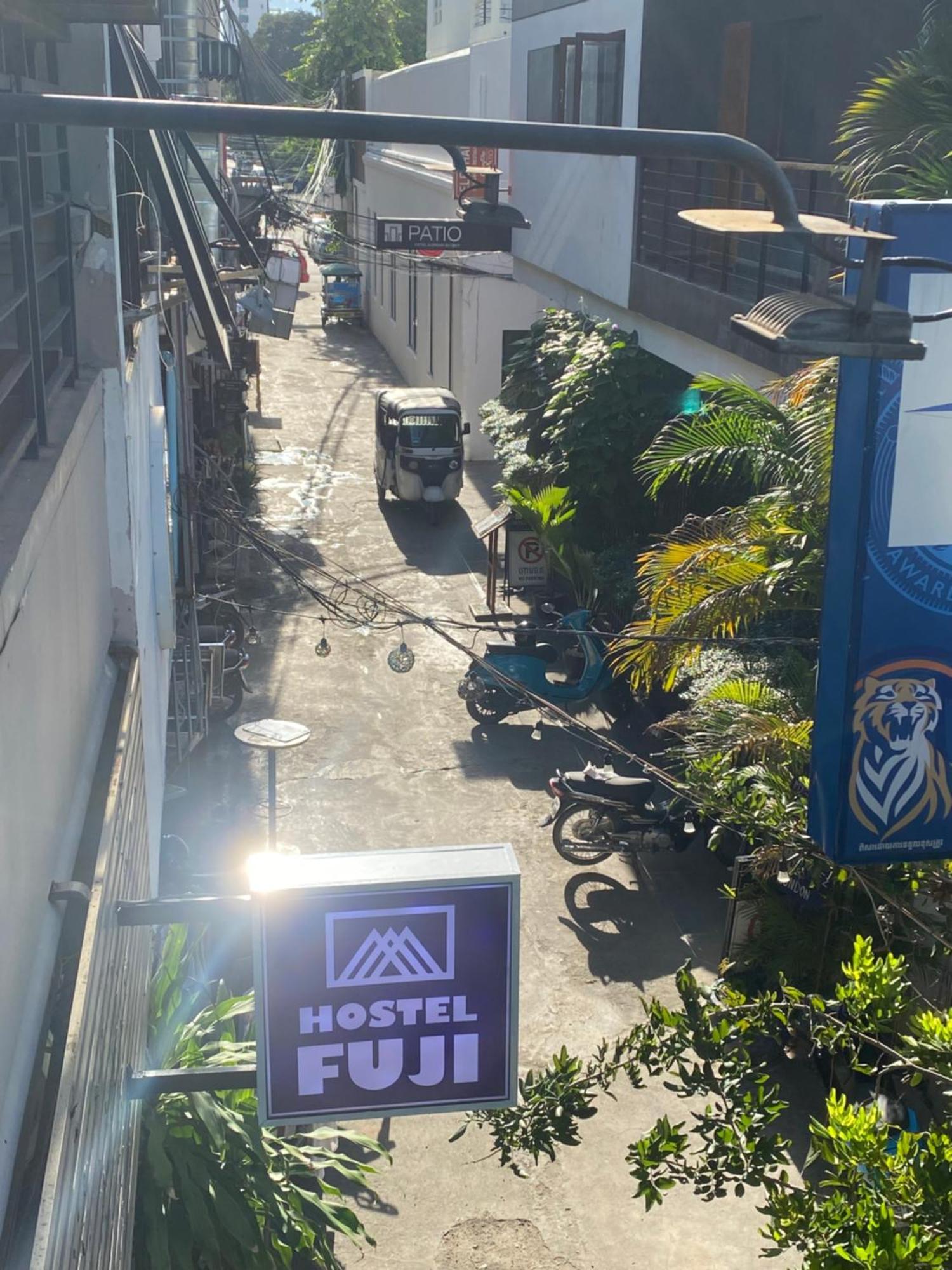 Hostel Fuji Phnom Penh Exterior foto